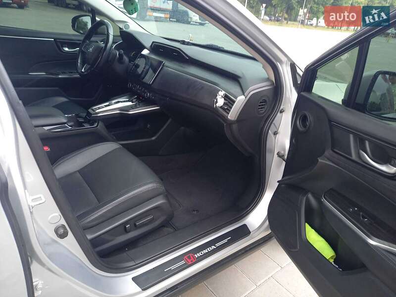 Седан Honda Clarity 2019 в Черкасах