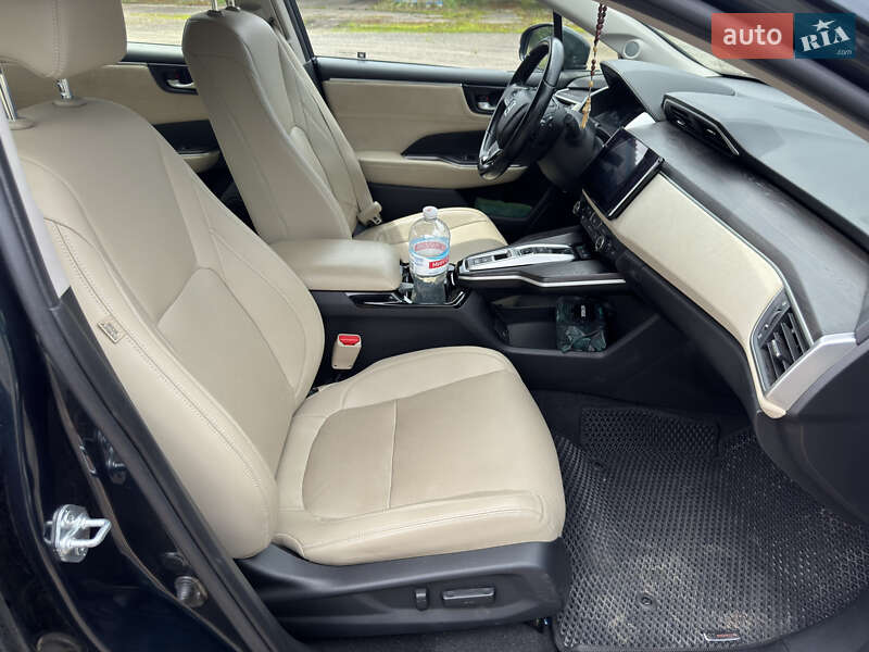 Седан Honda Clarity 2017 в Моршині