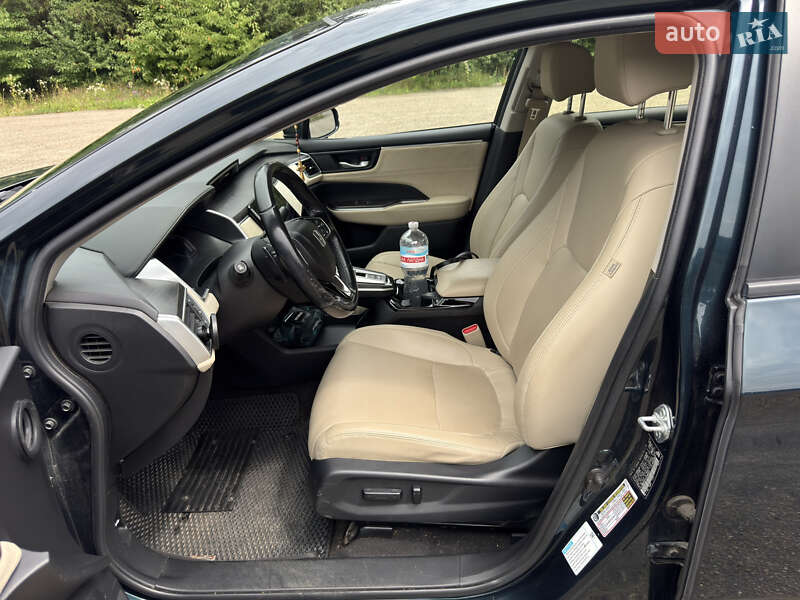 Седан Honda Clarity 2017 в Моршині