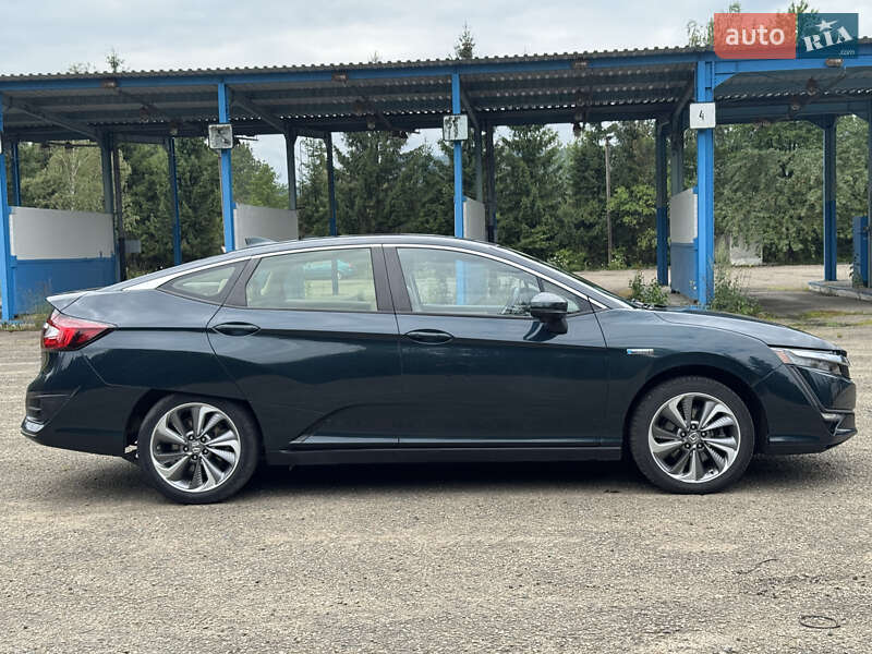 Седан Honda Clarity 2017 в Моршині