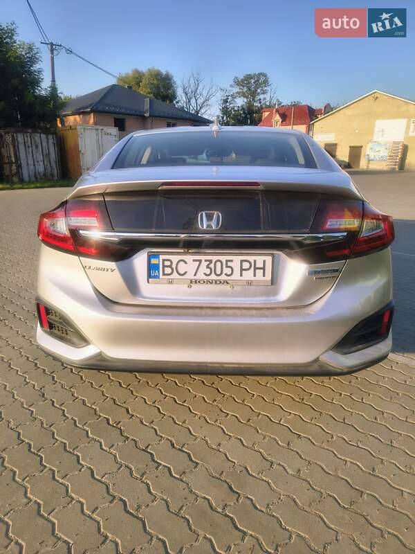 Седан Honda Clarity 2018 в Львове