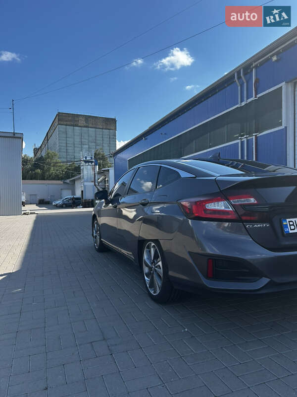 Седан Honda Clarity 2018 в Ровно