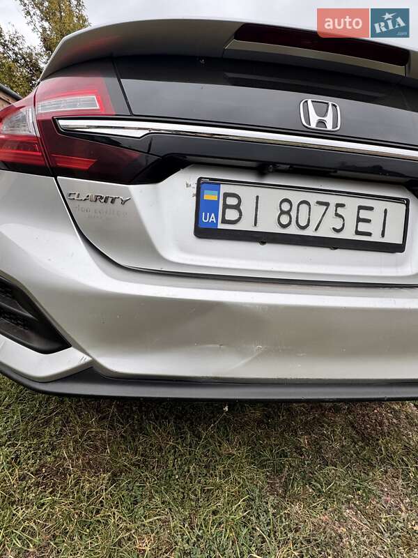 Седан Honda Clarity 2017 в Полтаве