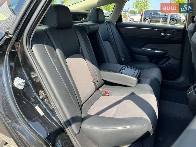 Седан Honda Clarity 2018 в Киеве