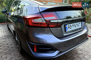 Седан Honda Clarity 2017 в  фото 6 Седан Honda Clarity 2017 в