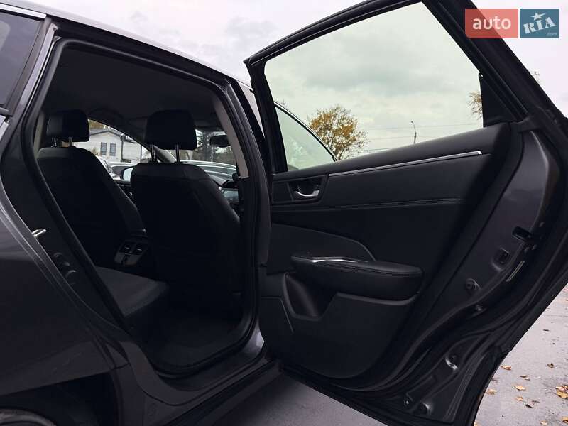 Седан Honda Clarity 2018 в Ровно фото 42 Седан Honda Clarity 2018 в Ровно