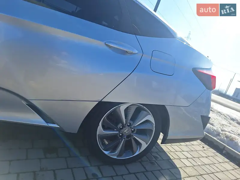 Honda Clarity 2018 VIN JHMZC5F17JC022765 фото оголошення 6 з 60