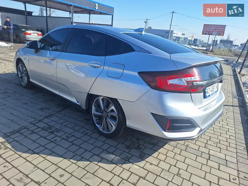Honda Clarity 2018 VIN JHMZC5F17JC022765 фото оголошення 8 з 60