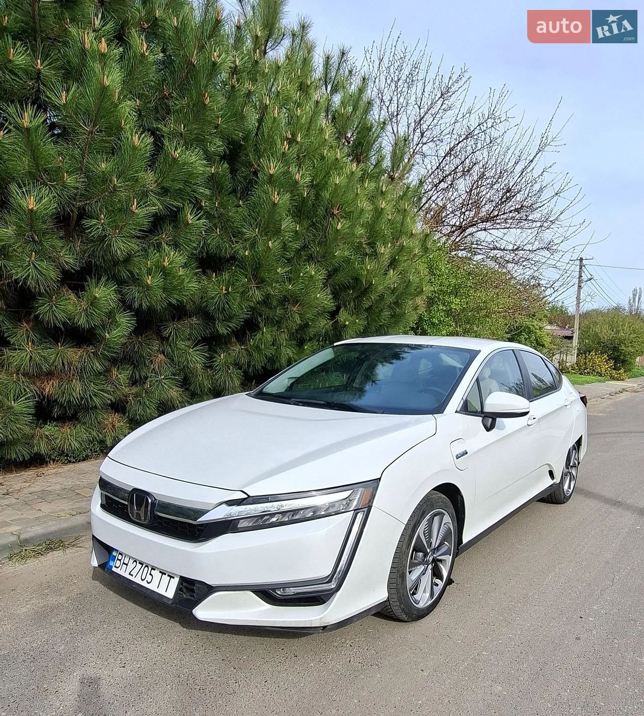 2020 Honda FCX Clarity - фото 1