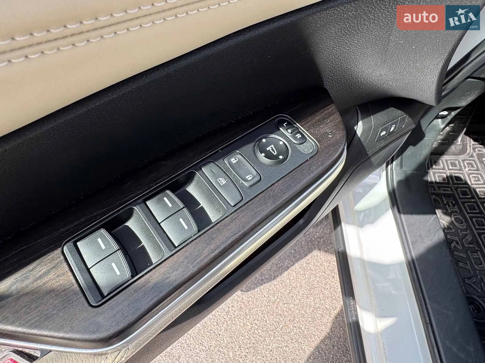 2020 Honda FCX Clarity - мініатюра 9