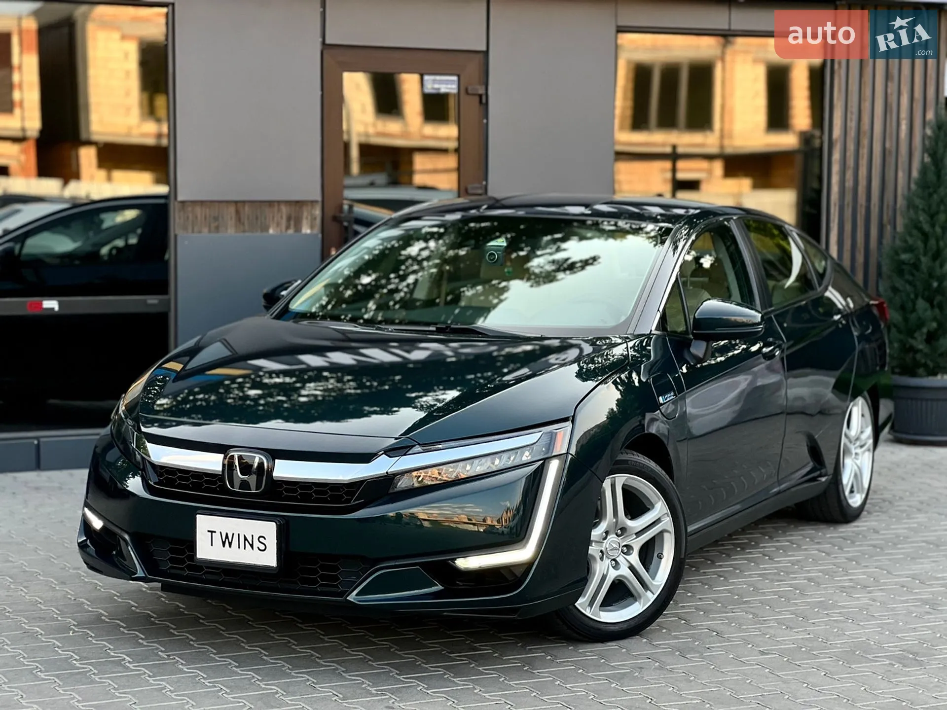 2018 Honda FCX Clarity - фото 1