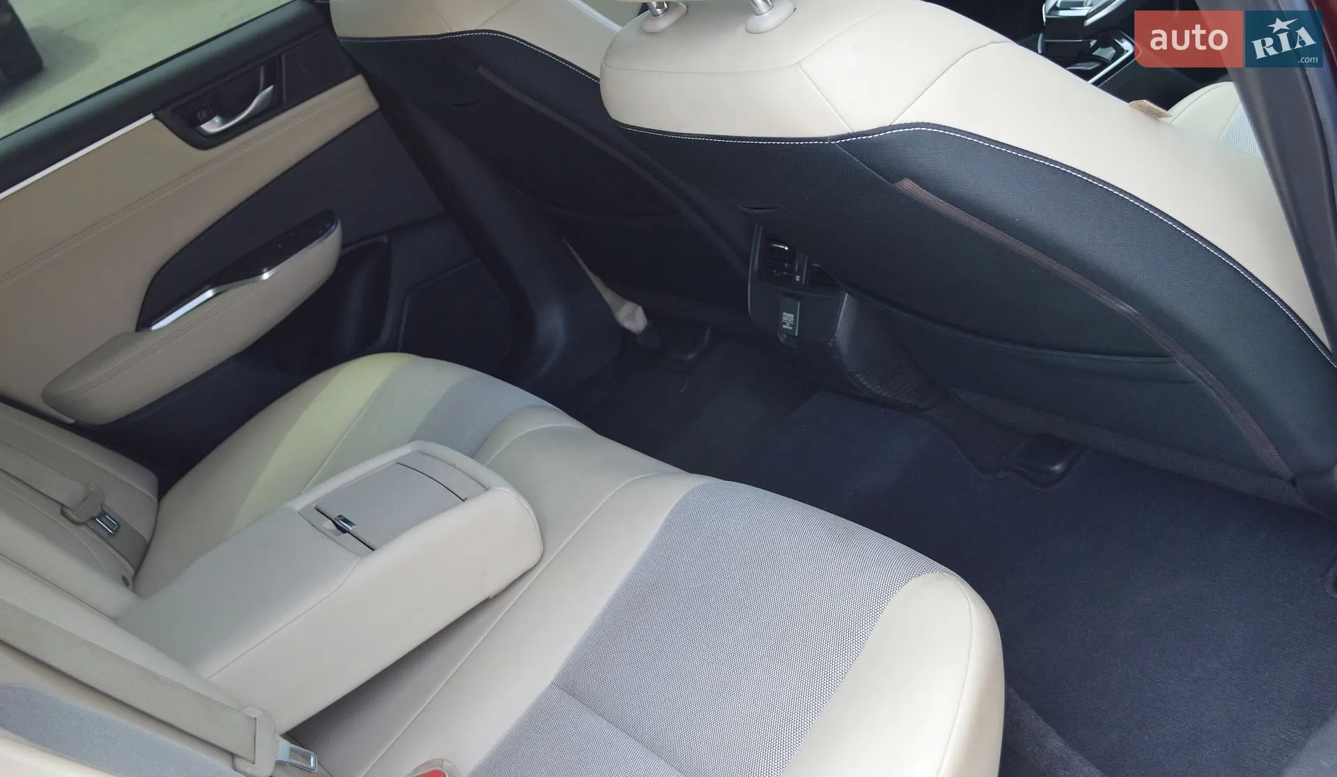 2018 Honda FCX Clarity - мініатюра 38