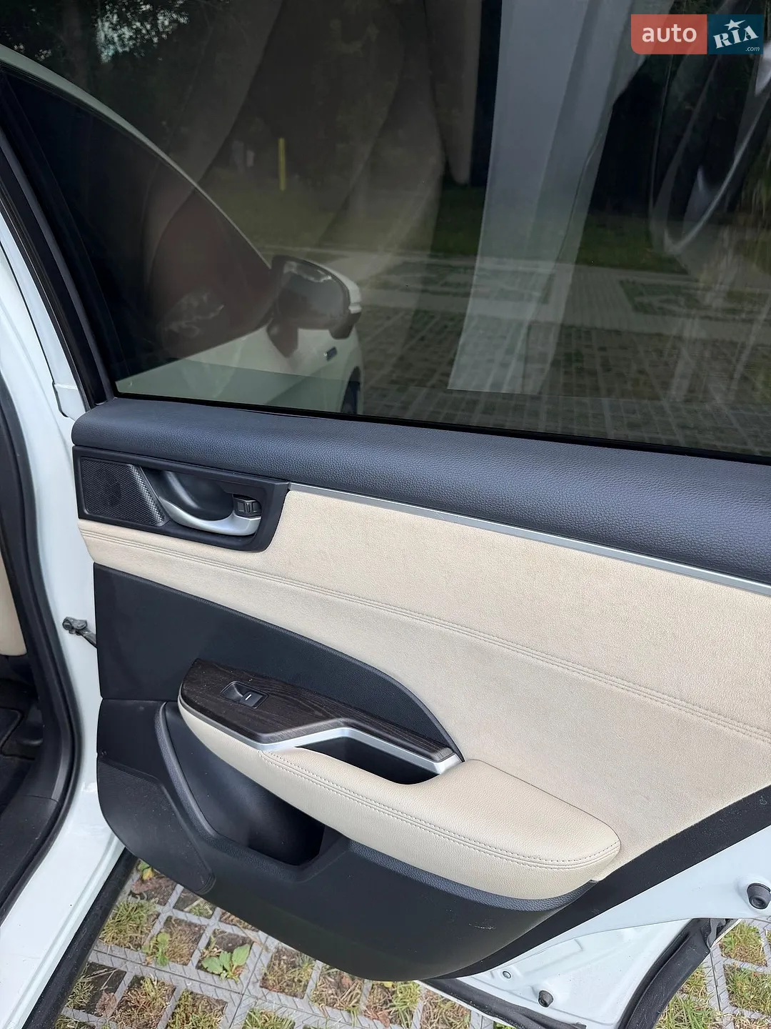 2017 Honda FCX Clarity - мініатюра 23
