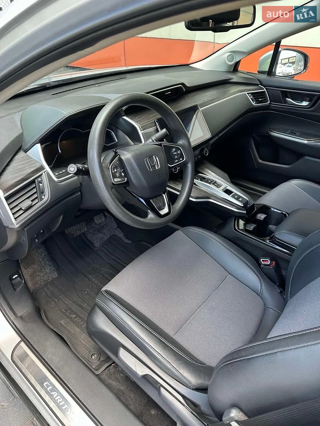 2018 Honda FCX Clarity - мініатюра 24