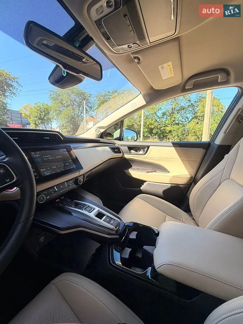 2018 Honda FCX Clarity - мініатюра 17