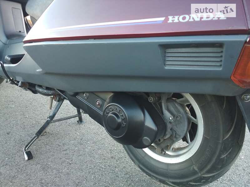 Максі-скутер Honda CN 250 1996 в Львові