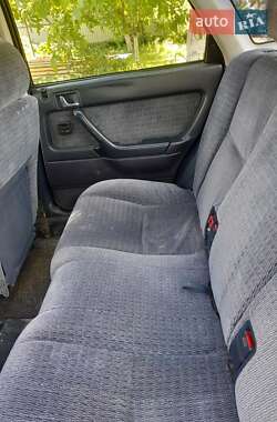 Седан Honda Concerto 1992 в 