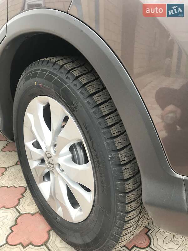 Внедорожник / Кроссовер Honda CR-V 2014 в Городище