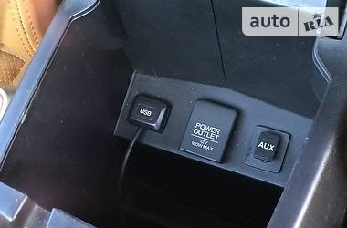 Позашляховик / Кросовер Honda CR-V 2015 в 