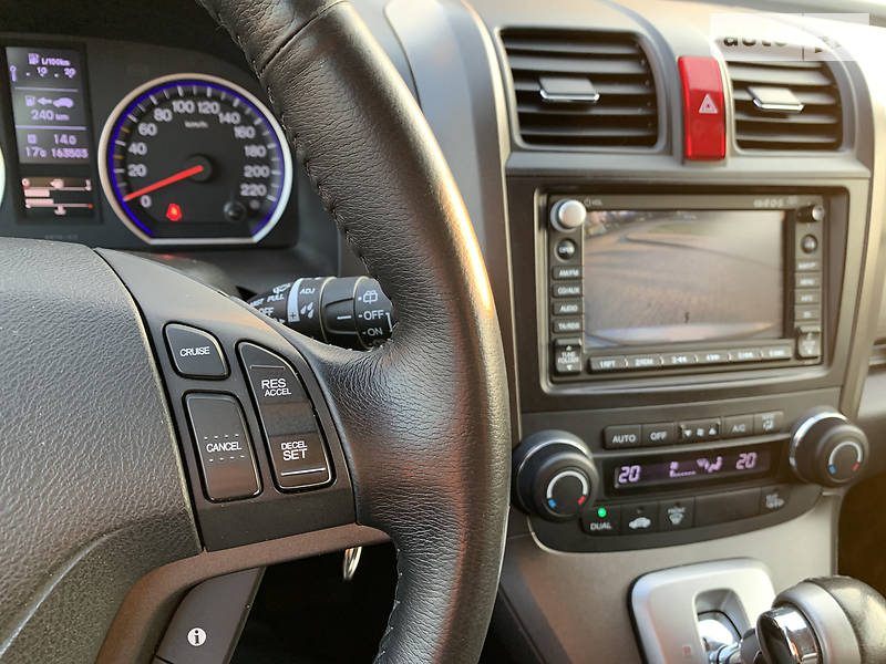 Позашляховик / Кросовер Honda CR-V 2011 в Чернівцях