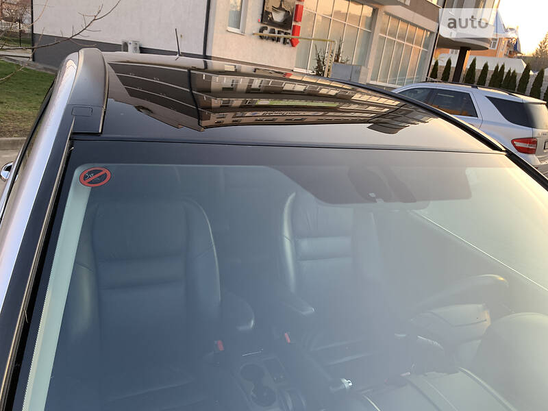 Позашляховик / Кросовер Honda CR-V 2011 в Чернівцях