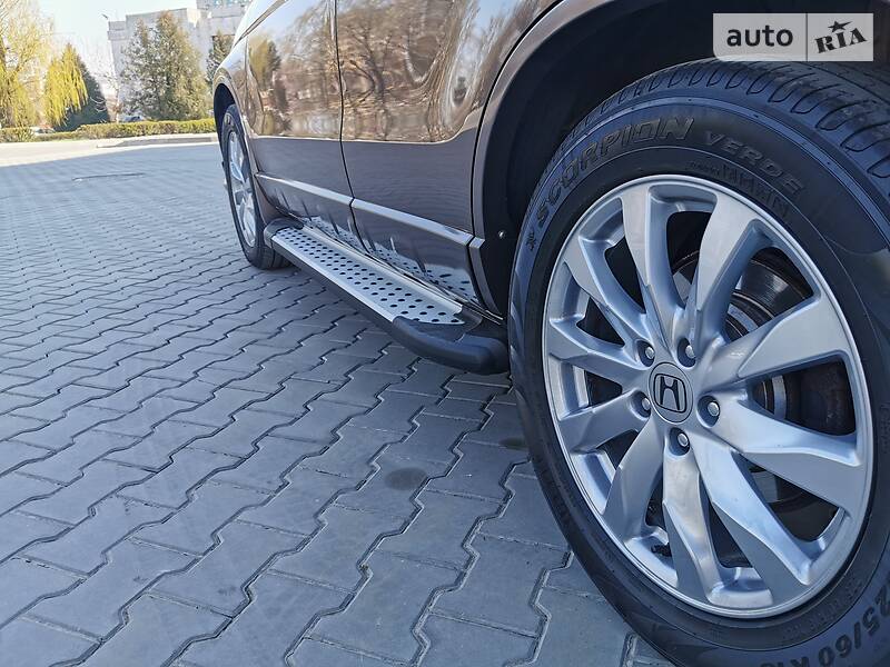Позашляховик / Кросовер Honda CR-V 2010 в Луцьку