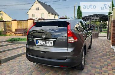 Позашляховик / Кросовер Honda CR-V 2014 в 