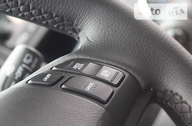 Внедорожник / Кроссовер Honda CR-V 2011 в 
