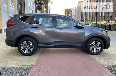 Позашляховик / Кросовер Honda CR-V 2019 в 