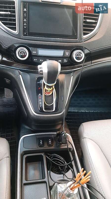Внедорожник / Кроссовер Honda CR-V 2015 в Полтаве