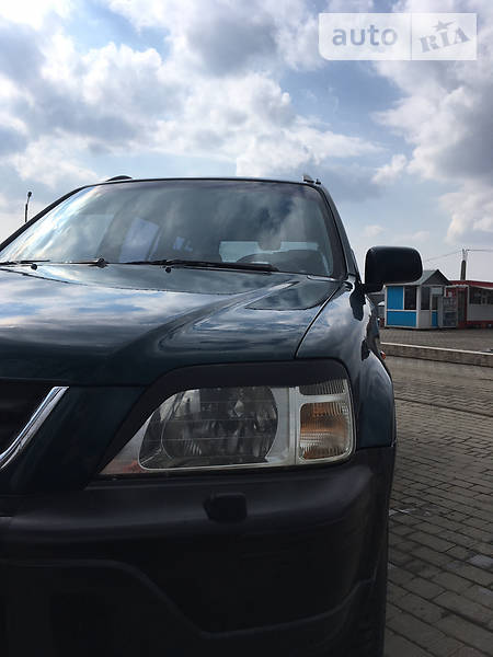 Внедорожник / Кроссовер Honda CR-V 1998 в Черновцах