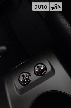 Позашляховик / Кросовер Honda CR-V 2010 в 
