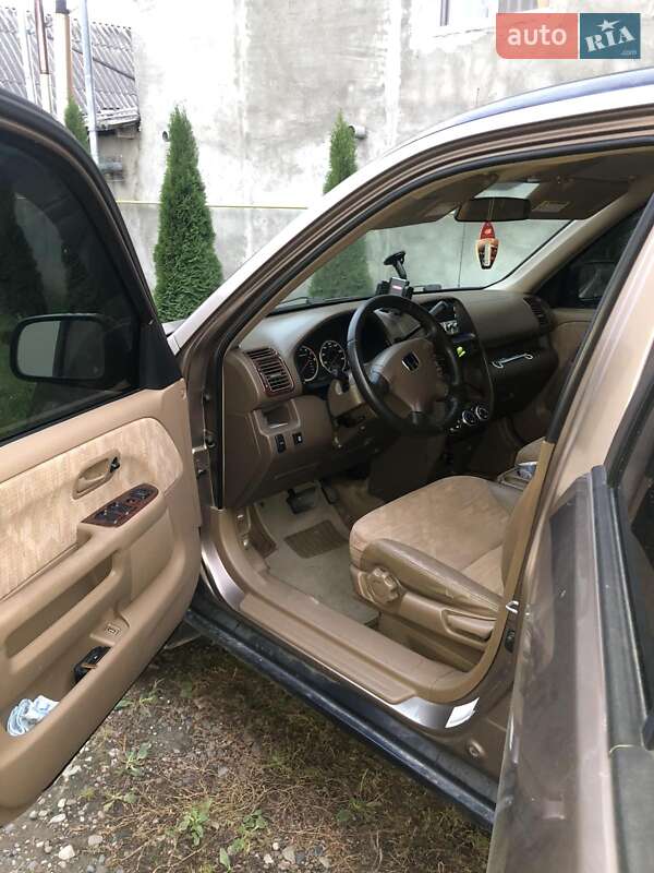 Внедорожник / Кроссовер Honda CR-V 2003 в Хусте