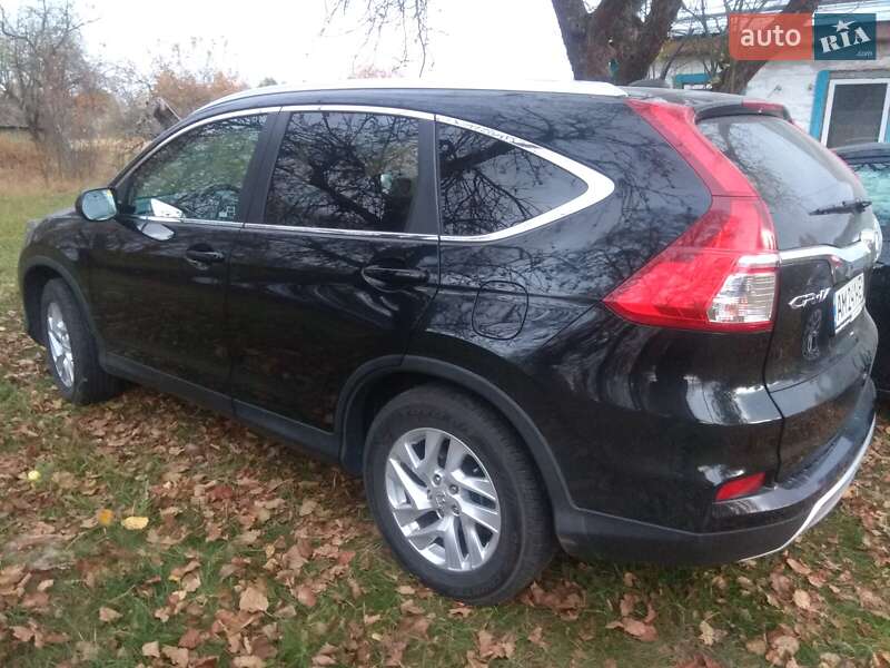 Позашляховик / Кросовер Honda CR-V 2016 в Малині