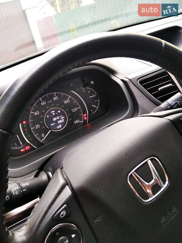 Позашляховик / Кросовер Honda CR-V 2016 в Малині