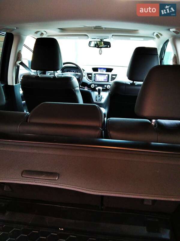 Позашляховик / Кросовер Honda CR-V 2016 в Малині