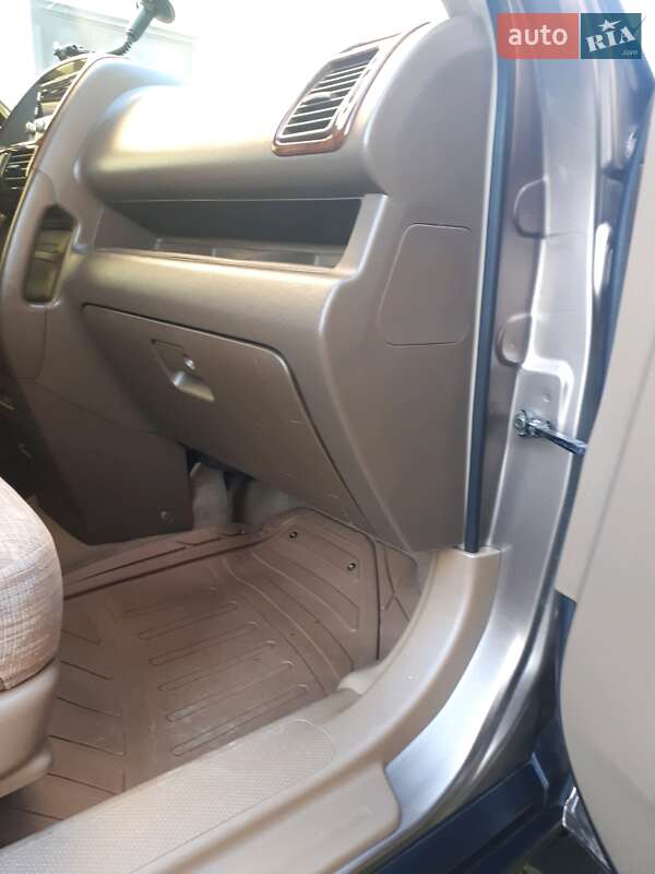 Внедорожник / Кроссовер Honda CR-V 2003 в Хусте