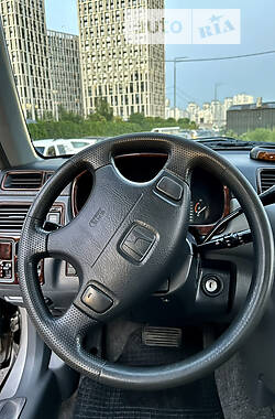 Внедорожник / Кроссовер Honda CR-V 1997 в Киеве