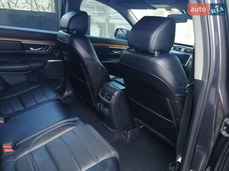 Позашляховик / Кросовер Honda CR-V 2017 в Дніпрі