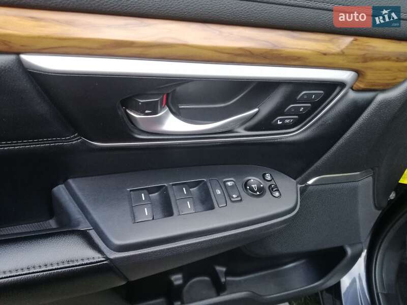 Позашляховик / Кросовер Honda CR-V 2017 в Дніпрі