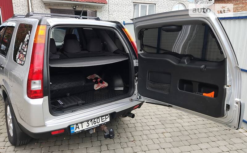 Внедорожник / Кроссовер Honda CR-V 2004 в Долине