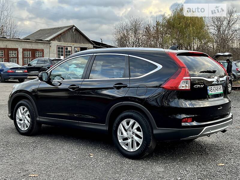 Внедорожник / Кроссовер Honda CR-V 2015 в Гнивани