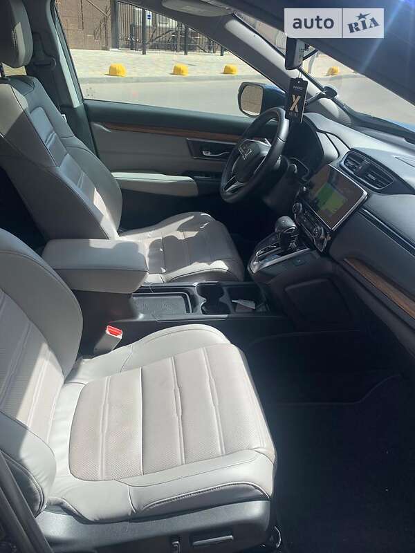 Внедорожник / Кроссовер Honda CR-V 2017 в Одессе