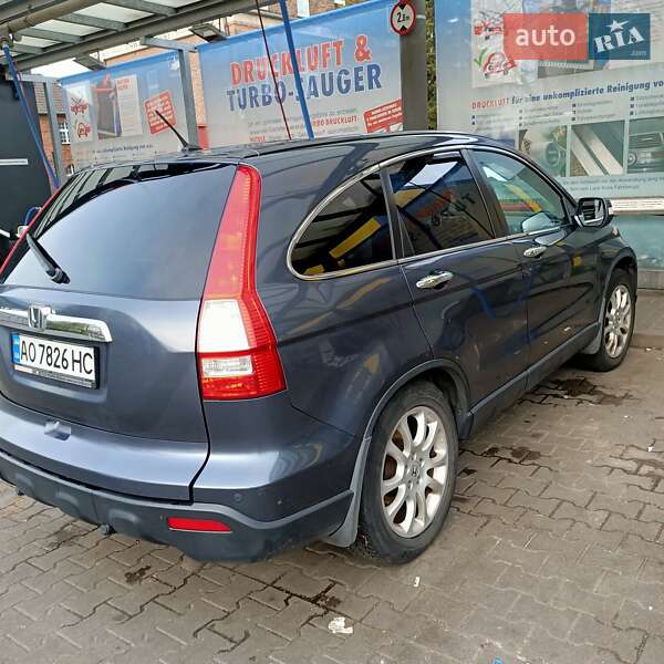Позашляховик / Кросовер Honda CR-V 2007 в Ужгороді