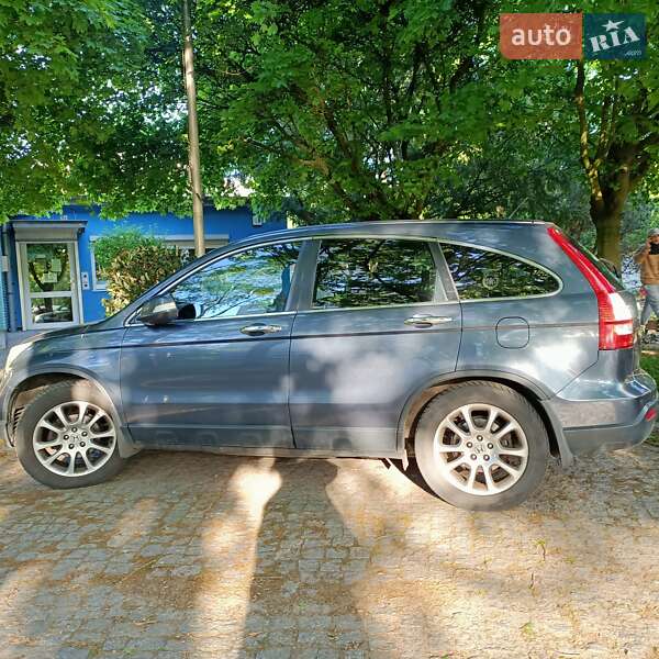 Позашляховик / Кросовер Honda CR-V 2007 в Ужгороді