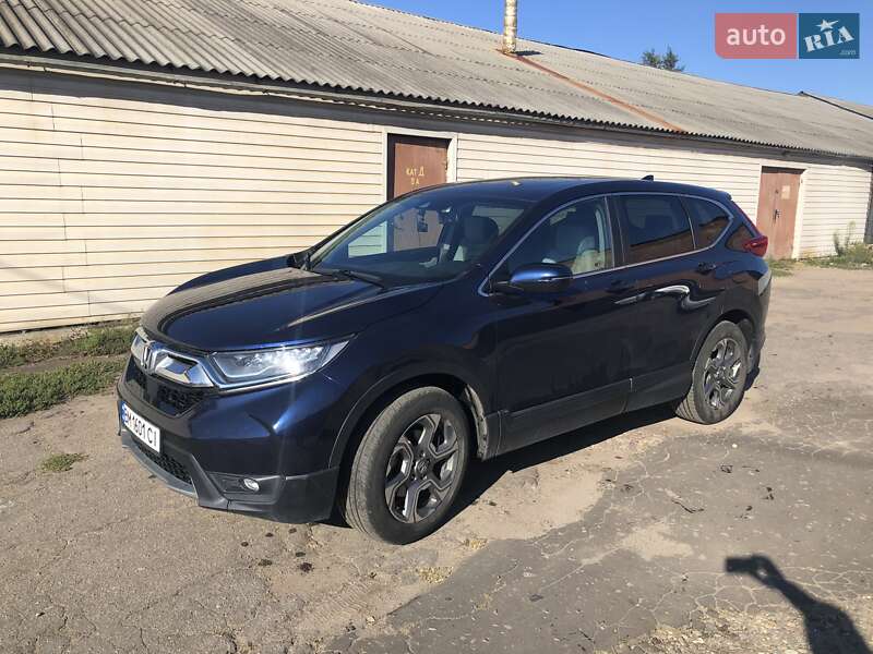 Внедорожник / Кроссовер Honda CR-V 2018 в Сумах