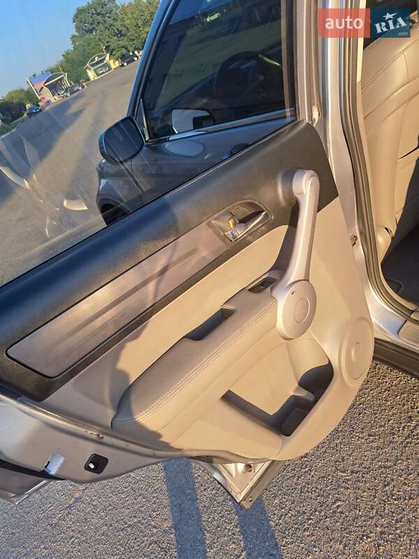 Внедорожник / Кроссовер Honda CR-V 2007 в Полтаве