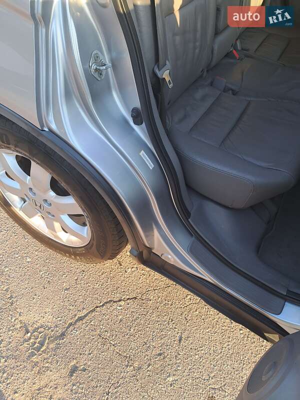 Внедорожник / Кроссовер Honda CR-V 2007 в Полтаве