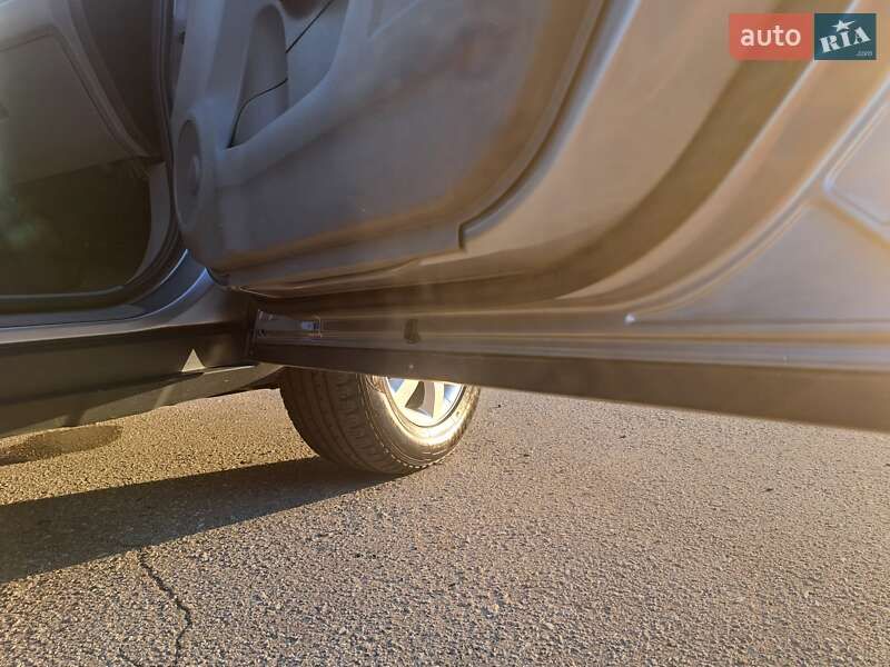 Внедорожник / Кроссовер Honda CR-V 2007 в Полтаве