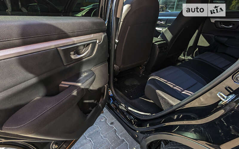 Внедорожник / Кроссовер Honda CR-V 2019 в Черновцах